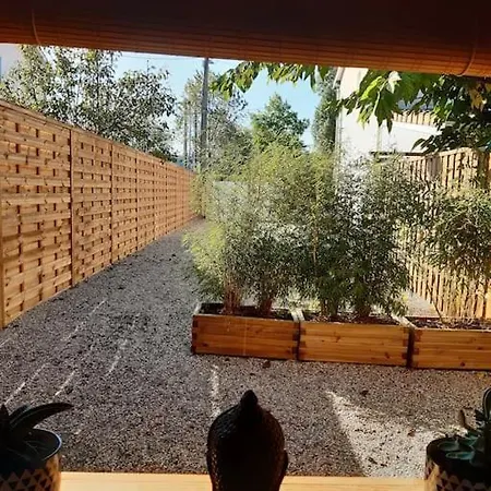 Un Jardin En Holiday home *
